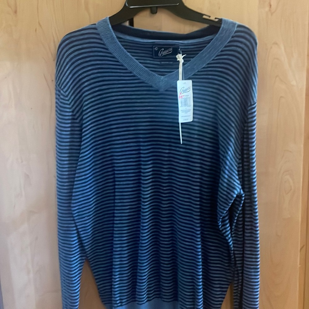 Men’s Grayers Large Sweater